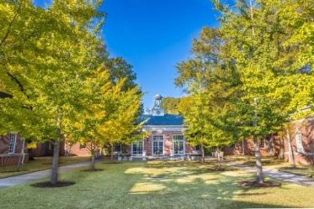 Mirroson Courtyard