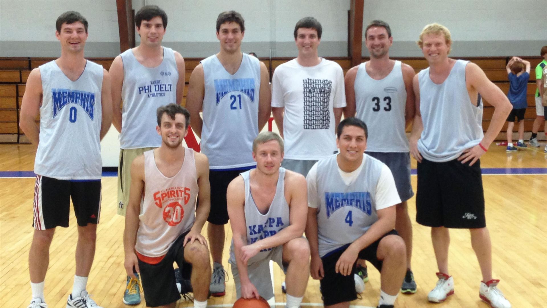Alumni playing basketball 2